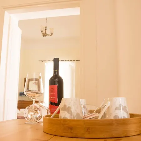 Dolce Old Town Apartman *