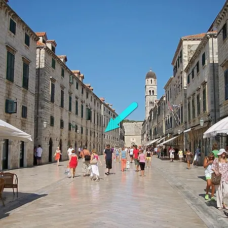 Dolce Old Town Apartment *